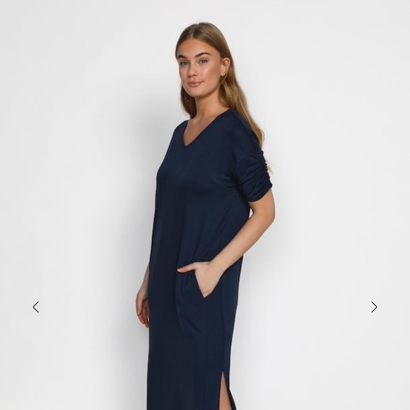 Cream , leopard print beautiful diff shades of blue. Ptp 20 length 40. Denmark - Picture 6 of 6